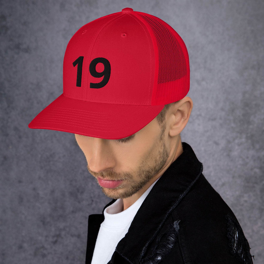 19 Trucker Cap
