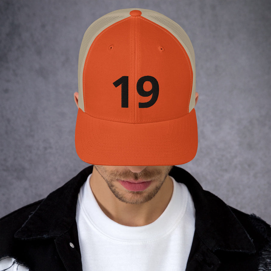 19 Trucker Cap