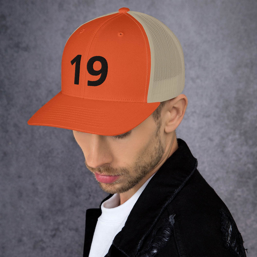 19 Trucker Cap