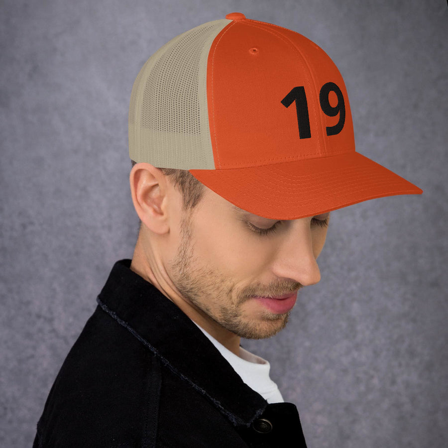19 Trucker Cap