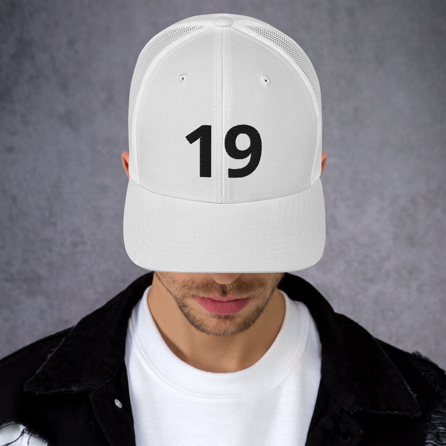 19 Trucker Cap